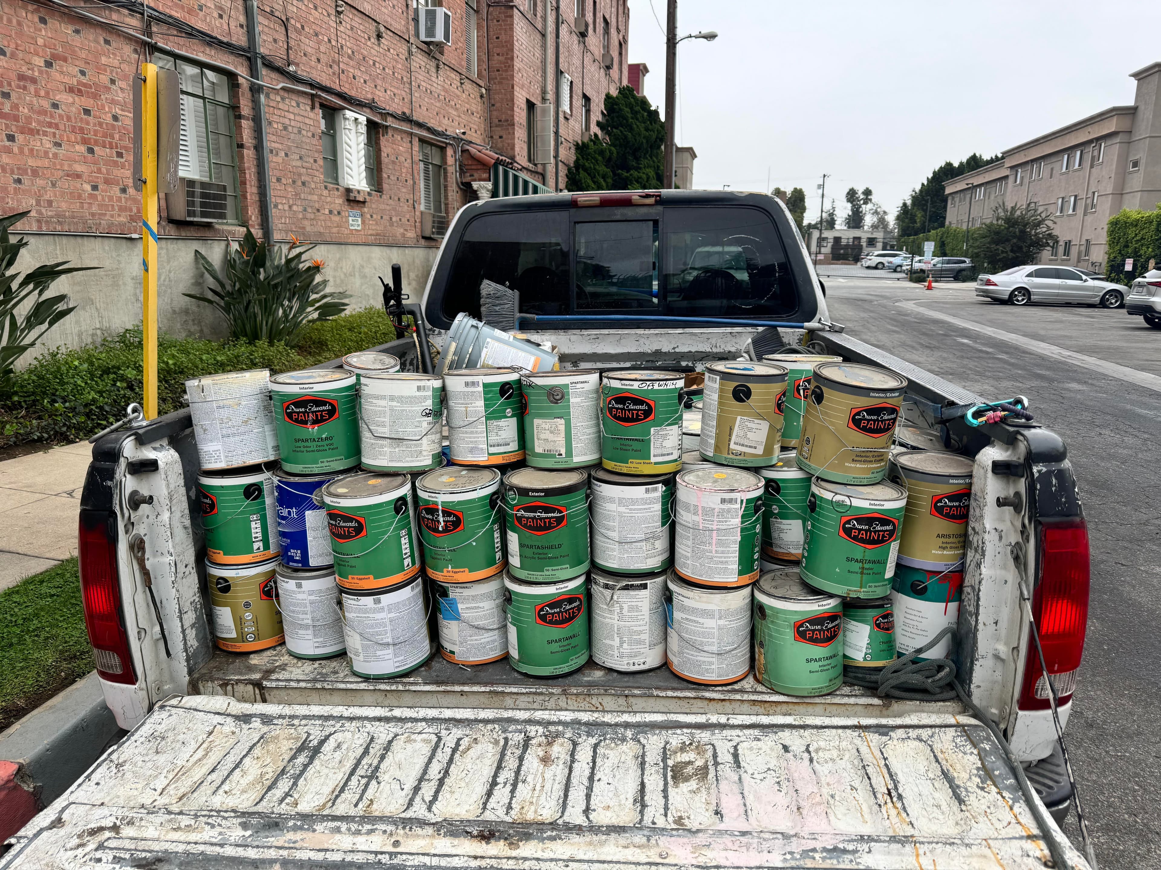 Dispose Paint Banner